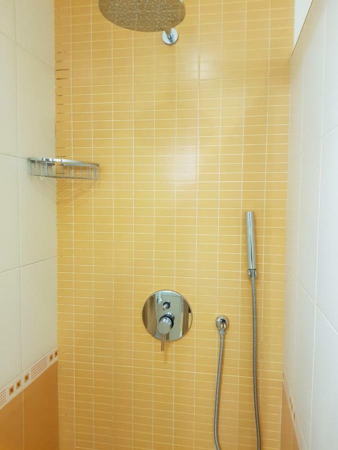 Hulk Apartment Vrsac Luaran gambar