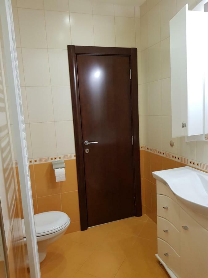 Hulk Apartment Vrsac Luaran gambar